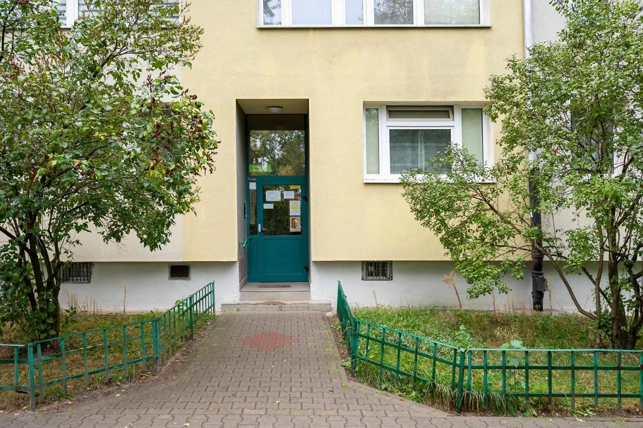 Varsovia Metro Comfort Apartment